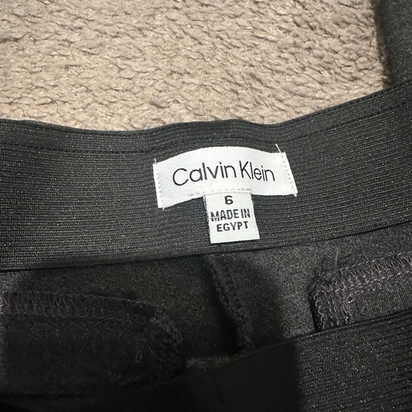 Calvin Klein Solid Ponte Skinny Pant - Picture 6 of 6